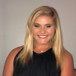 Meet your Posher, Katelyn